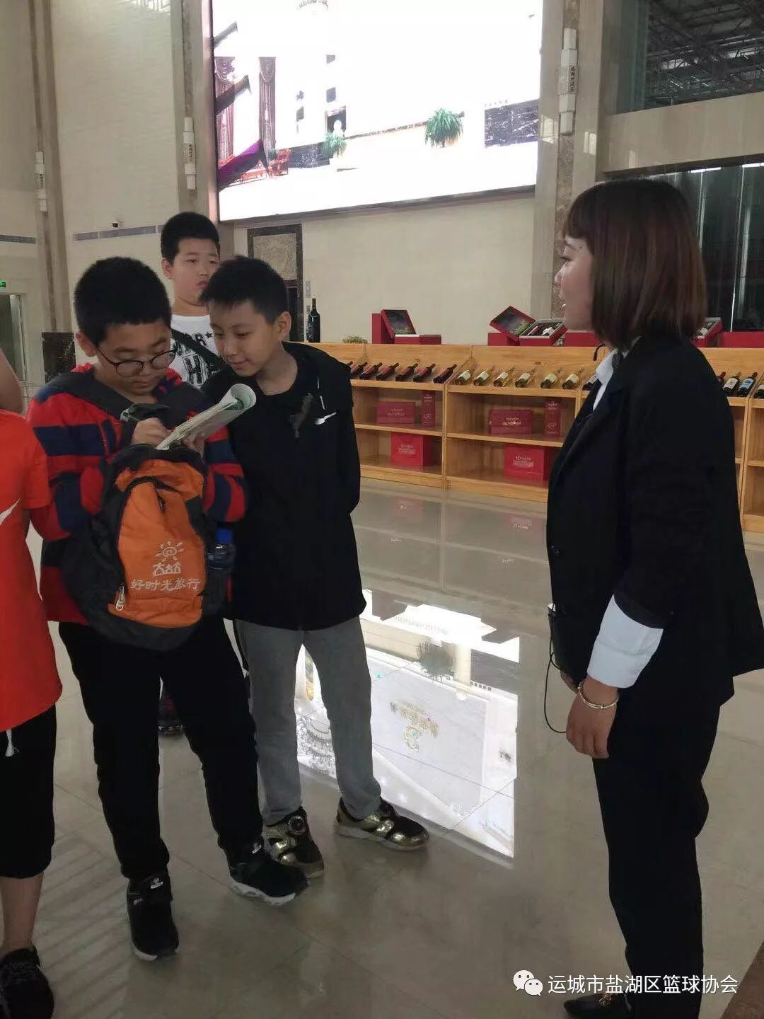 刻苦训练篮球时如何避免受伤的建议_1
